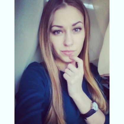     ,